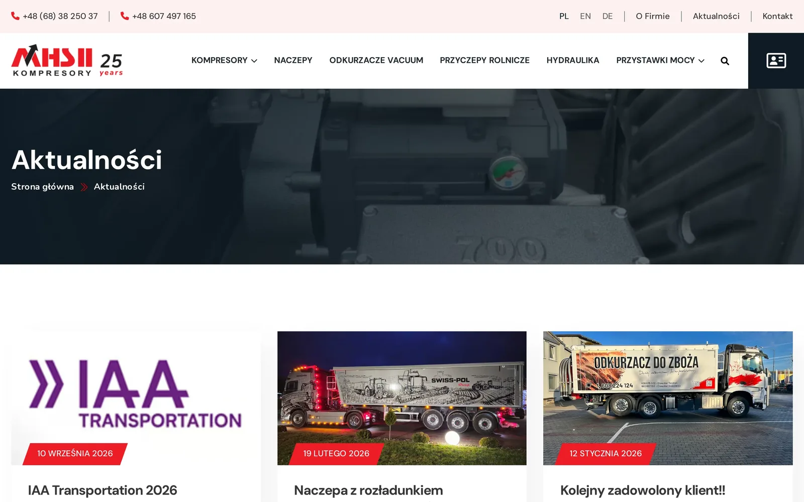 Strona „Aktualności”: karty wpisów ze zdjęciami i datami — „IAA Transportation 2026”, „Naczepa z rozładunkiem pneumatycznym JK_3” i „Kolejny zadowolony klient!!”
